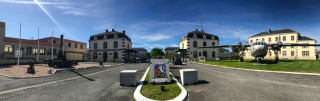 Entrée du régiment ©35e régiment d'artillerie parachutiste